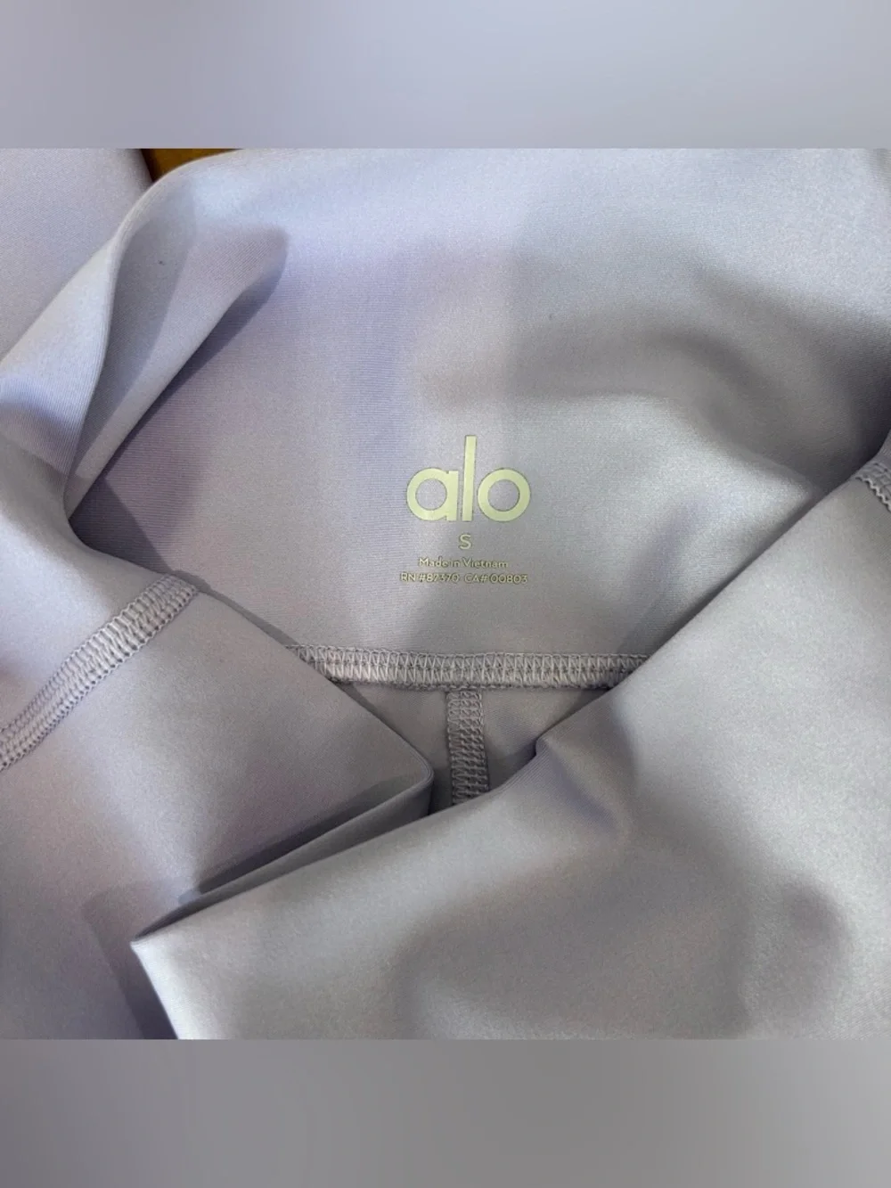 Alo Yoga High-Waist Airlift Legging 7/8 Length Lavender Purple Size Small